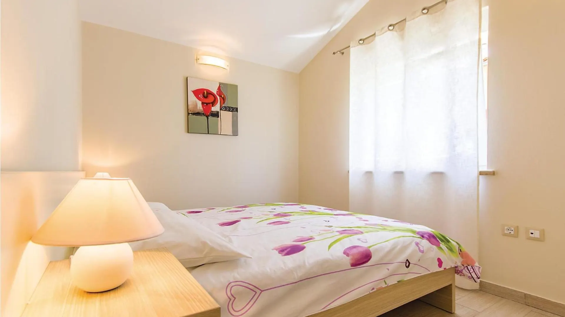 Two-Bedroom Holiday Home In 포메르 0*,  크로아티아